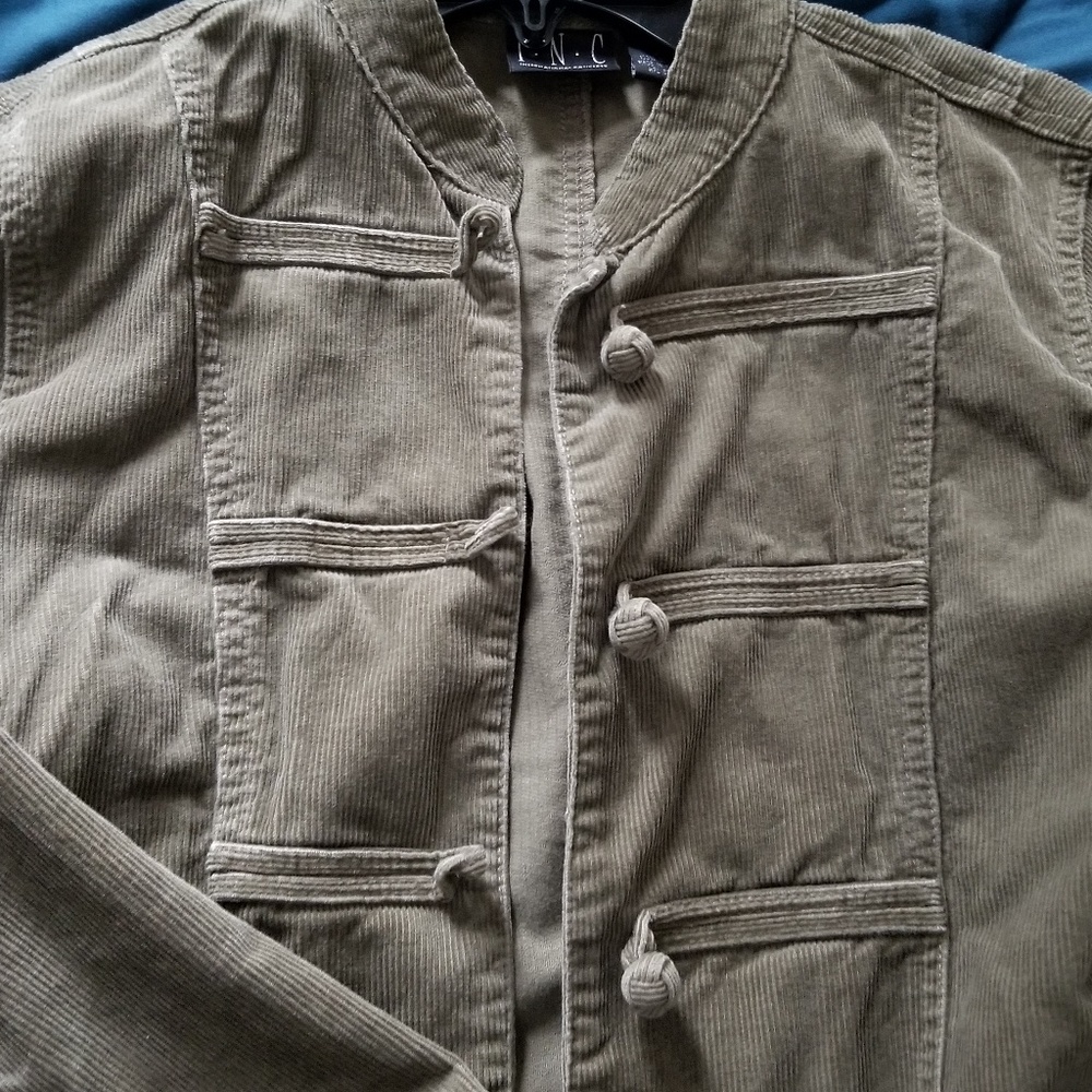 Blazer - Picture 2 of 2